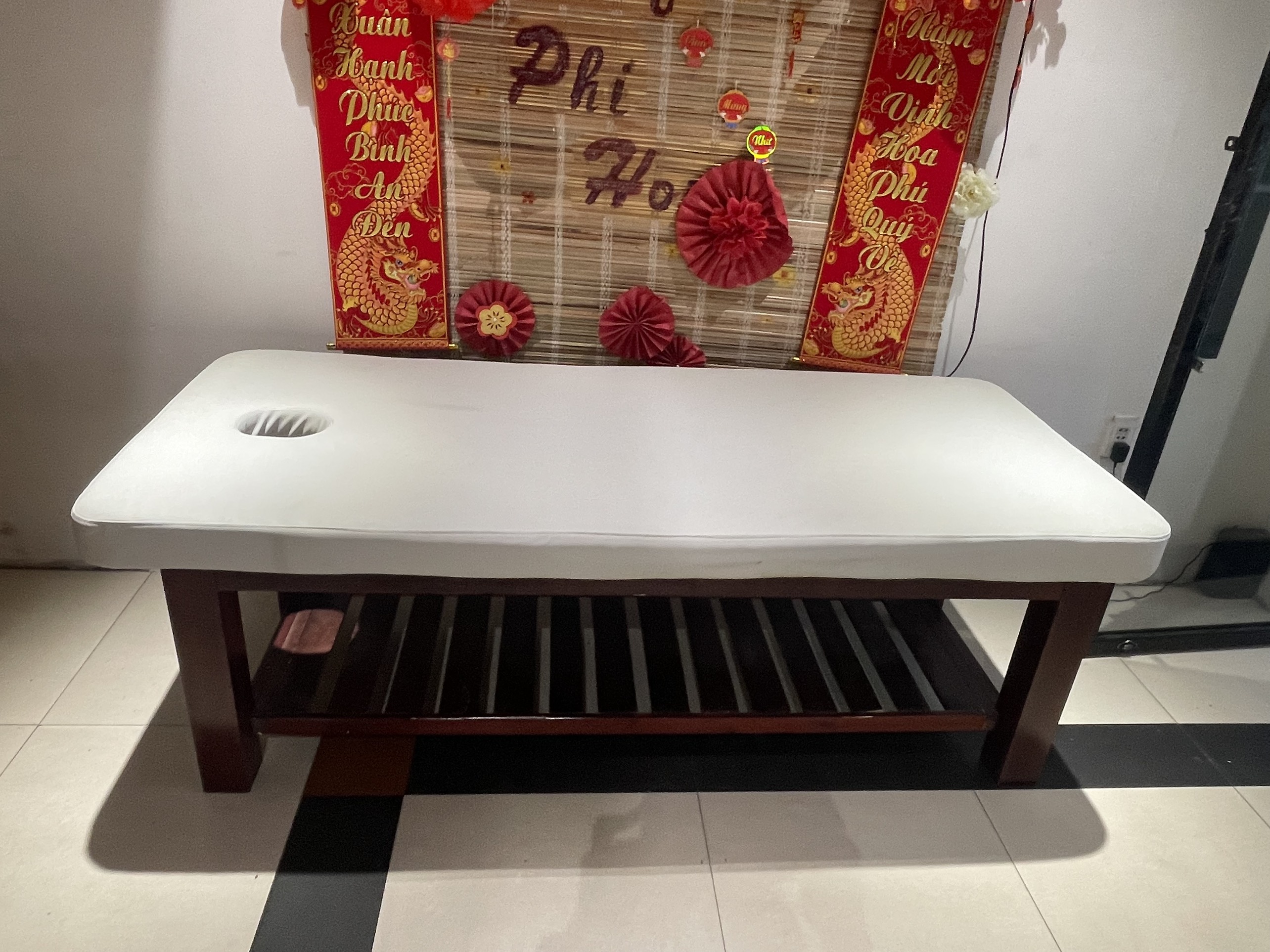 Giường spa thanh lý giá rẻ